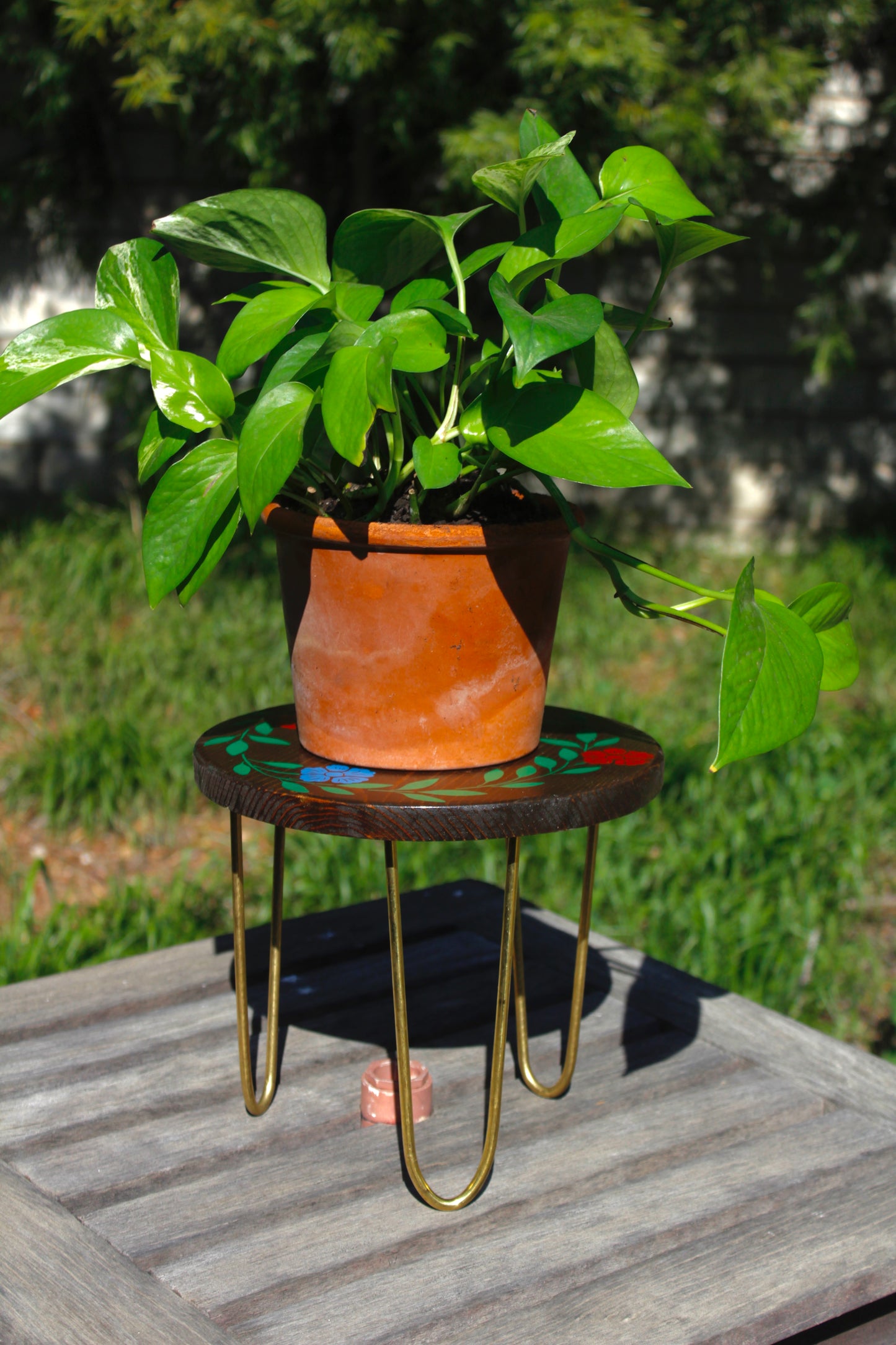 Handmade Round Plant Stand